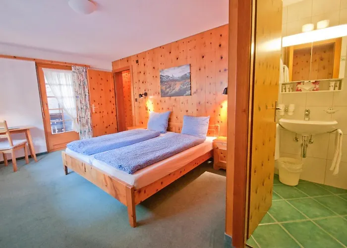 登特布兰奇公寓 *